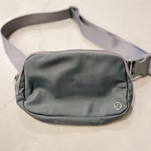 Lululemon belt bag